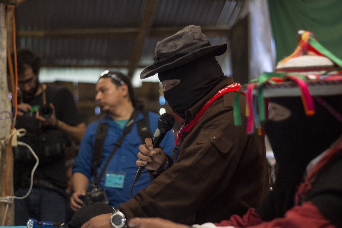 EZLN cumple 23 años de su levantamiento