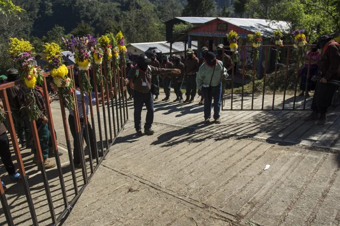 EZLN-3