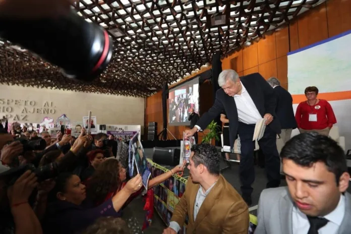 AMLO-participa-en-segundo-foro-Diálogo-por-la-Paz