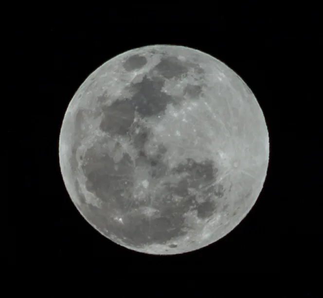 Eclipse Lunar