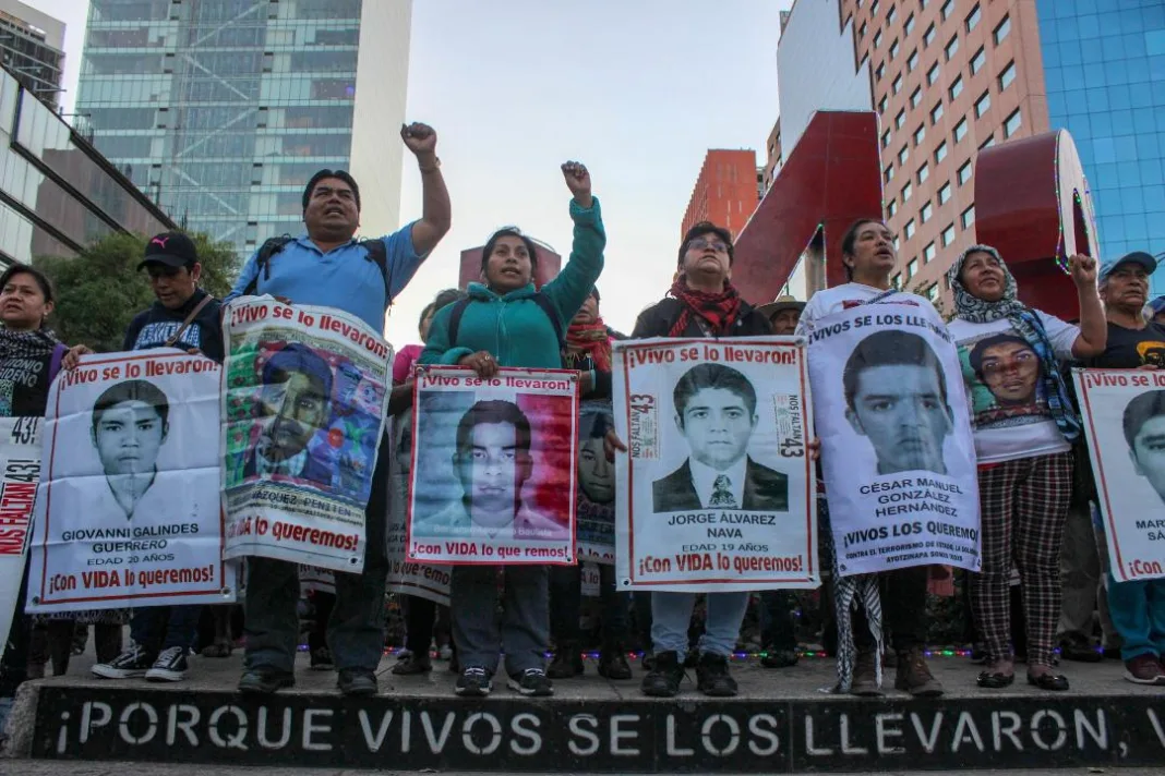 Ayotzinapa 1 campo militar