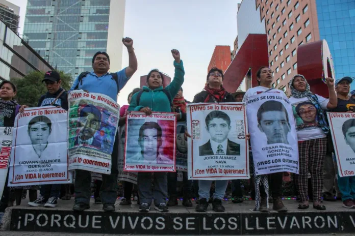 Ayotzinapa 1 campo militar