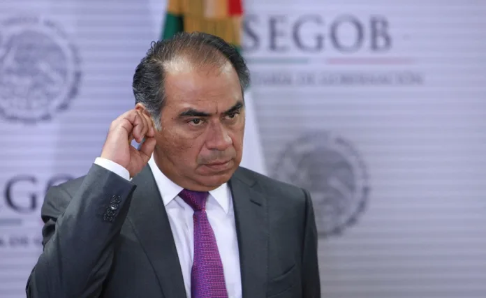 f9b54cbb0f51f22e03-141215gob4bf-c