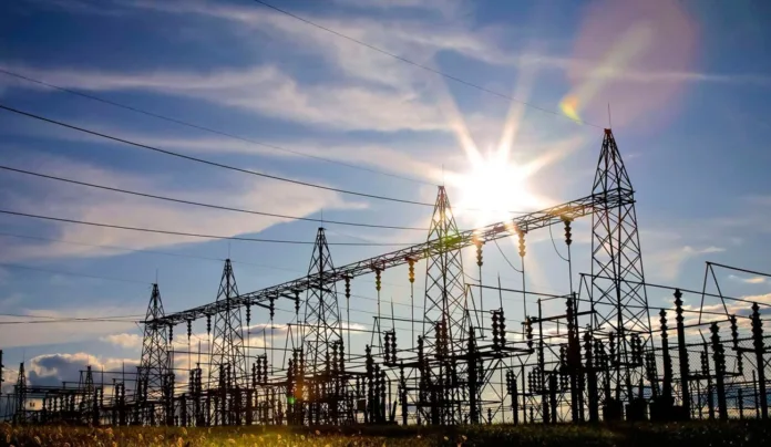 generacion-suministro-electricidad-cambio-política-energética-torres-electricas
