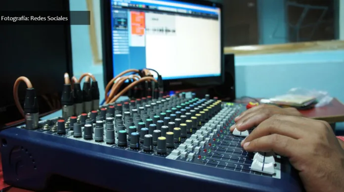 Banner-Radios