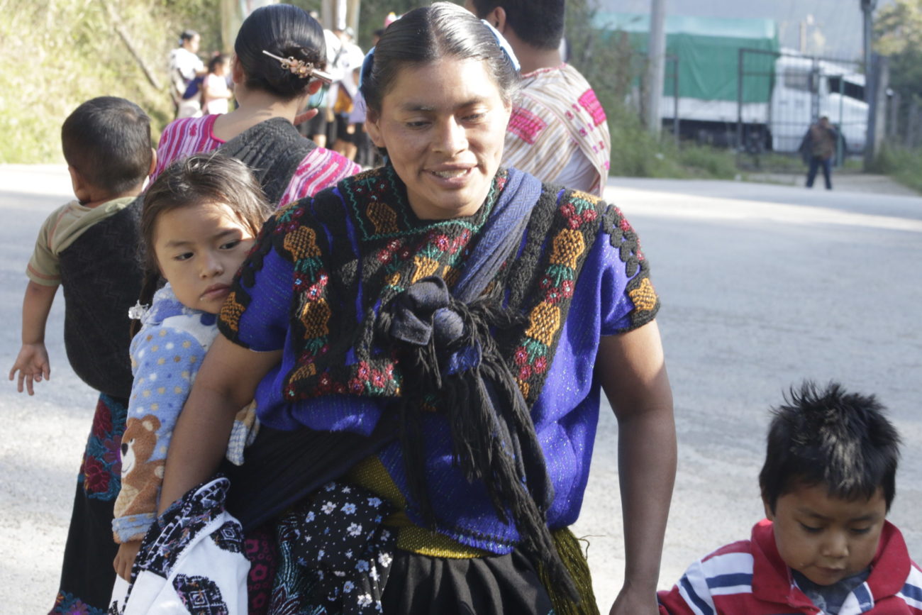 Mujeres de la Organización Sociedad Civil Las Abejas de Acteal, se unen para conmemorar el día Internacional de la Mujer