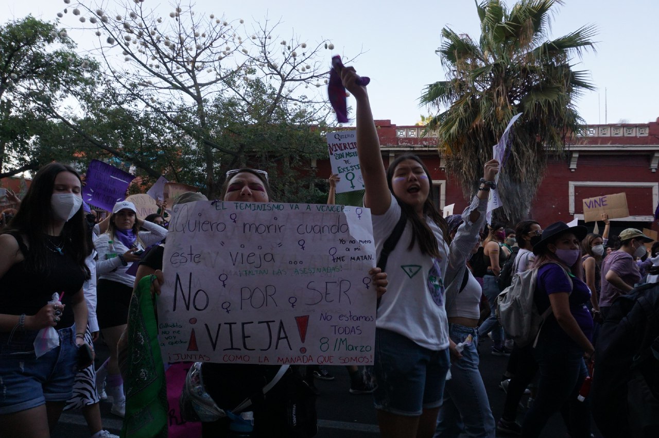 Más de 15 mil mujeres marcharon en Guadalajara junto a familias buscadoras