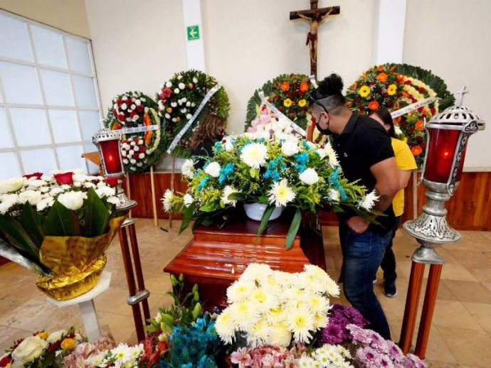 armando linares