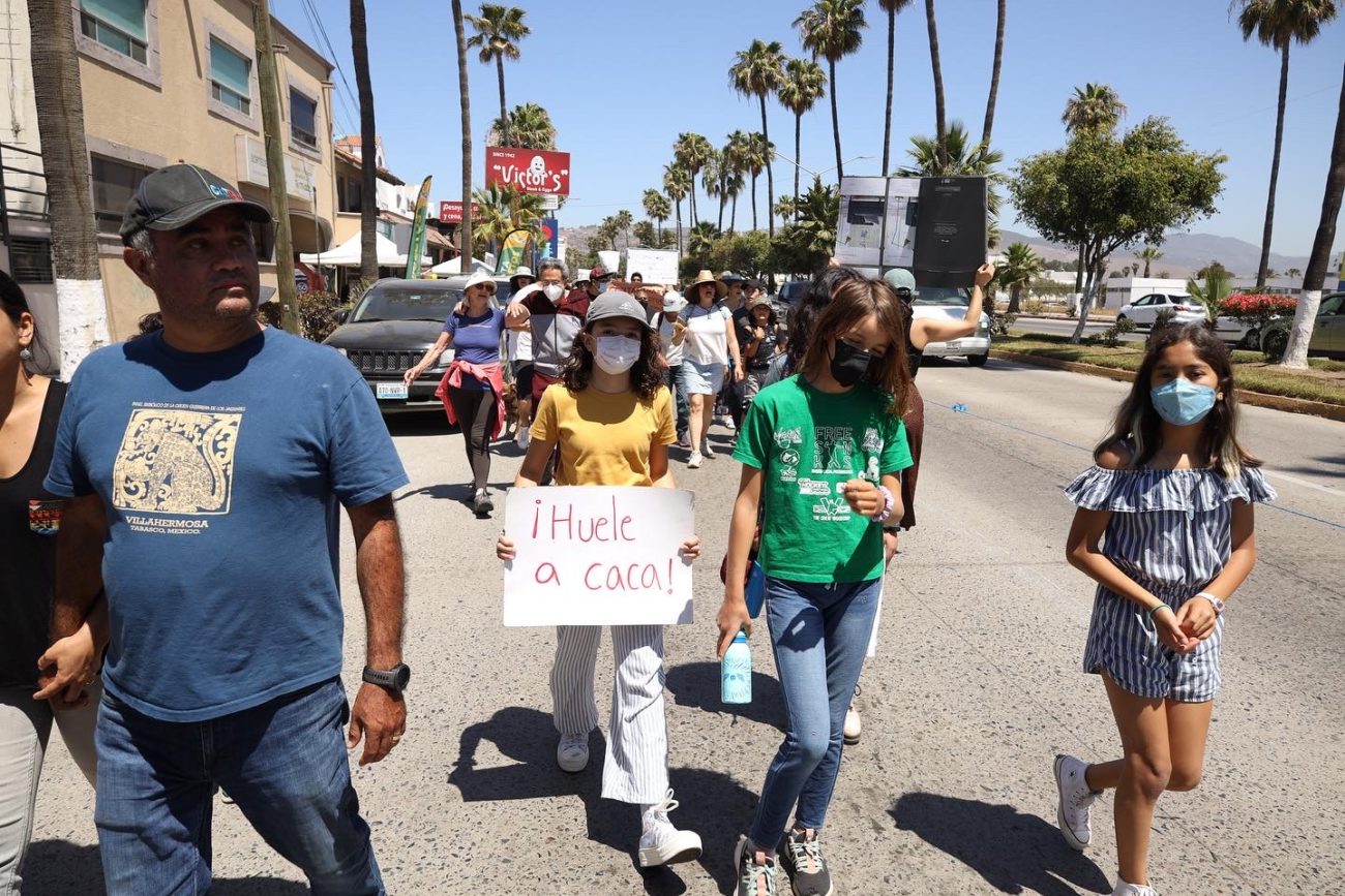 Las playas de Ensenada, entre la caca y la privatización