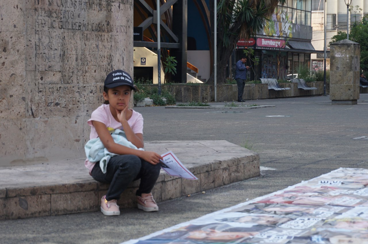 niñas y niños marcharon para exigir el regreso de sus madres