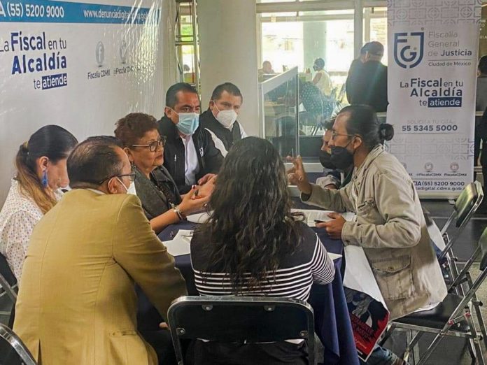 Fiscal y familiares de Fernando Fernando Rodríguez