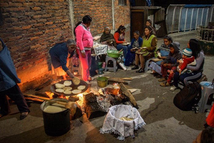 photo5600693730180966335 Mujeres Purépecha