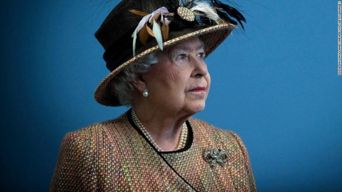 220908100420-queen-elizabeth-ii-unf-exlarge-169 Isabel II
