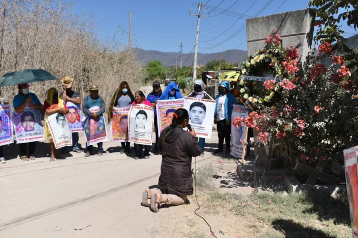 327751194_745026240040331_1417398517196884091_n (1) diálogo, Ayotzinapa,