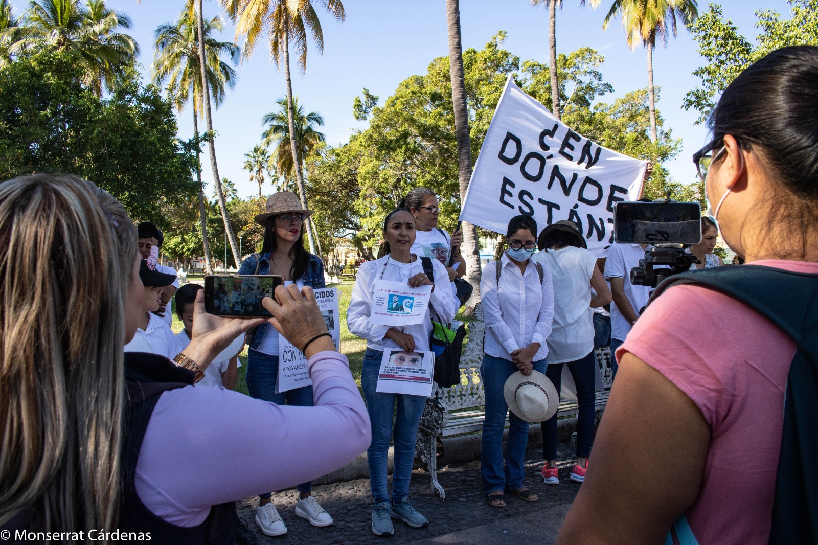 Marchan en Colima por Ricardo y Antonio, defensores de DDHH desaparecidos en el estado