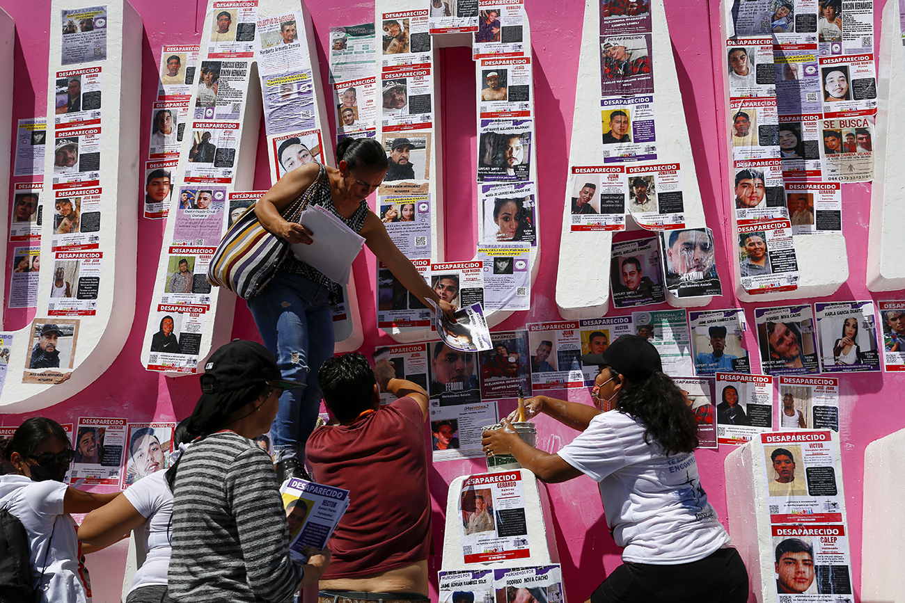 Aquí no hay nada que celebrar: Colectivo Luz de Esperanza protesta durante la celebración de los 481 años de la fundación de Guadalajara