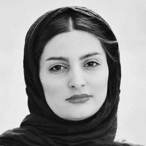 Elnaz Mohammadi Elnaz Mohammadi