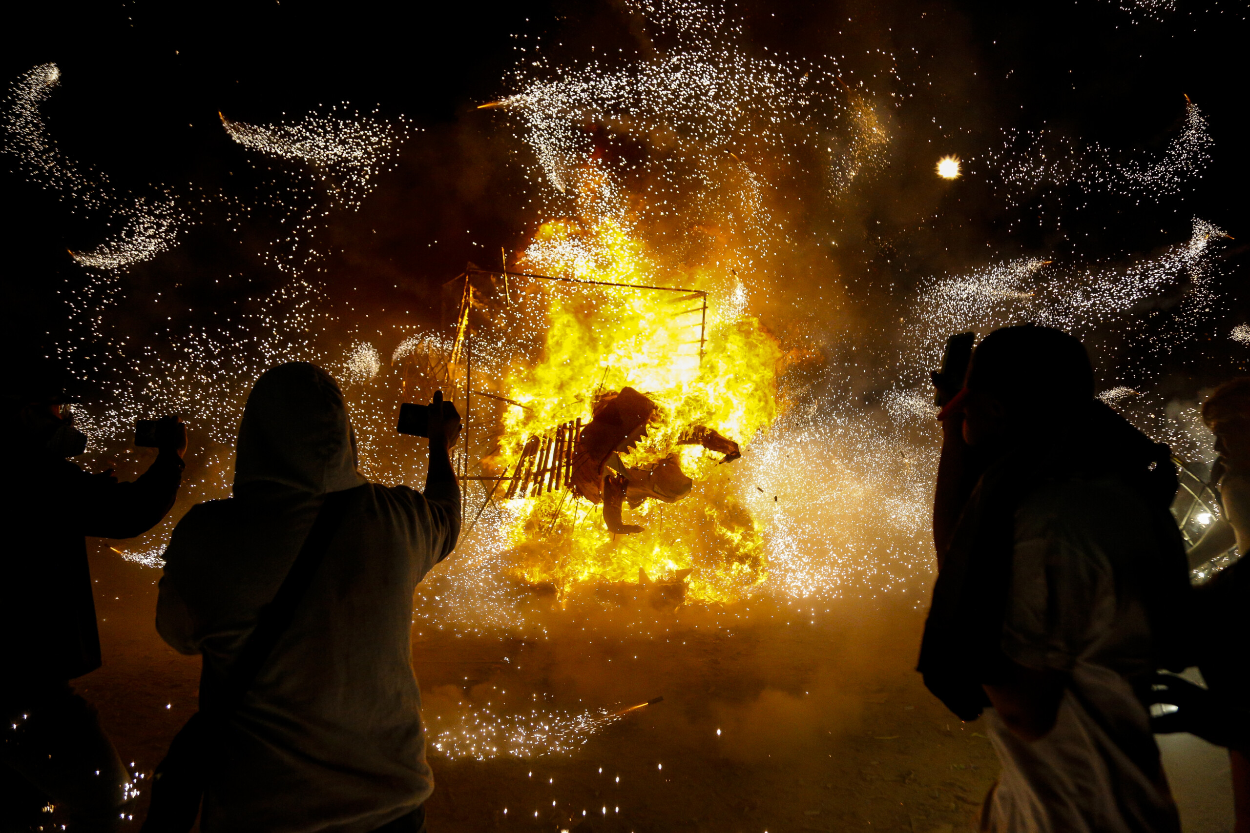 Toros Pirotécnicos en honor a San Juan de Dios, santo patrono de Tultepec