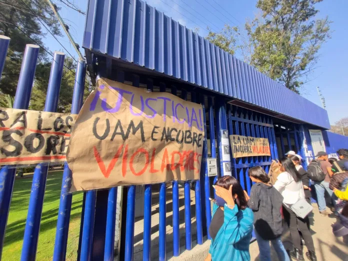 Fq5TfaUWwAE4yvW Profesoras e investigadoras feministas de la UAM respaldan paro estudiantil por violencia de género