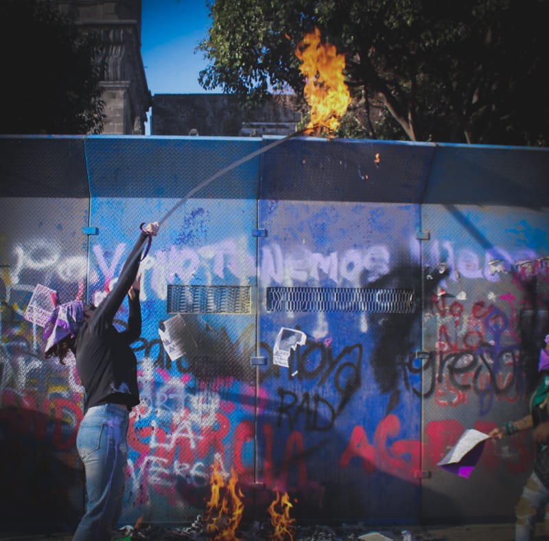 #8M: La marea violeta inundó las calles de la CDMX con noventa mil asistentes