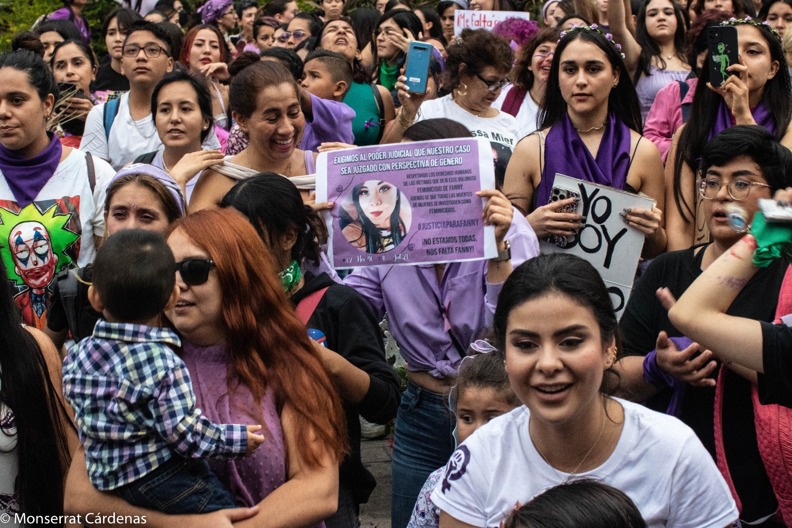 #8M Colima: tiran puerta de Palacio estatal ante cifras de inseguridad 