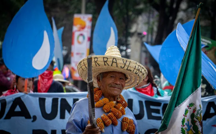 WhatsApp Image 2023-03-23 at 09.32.05 Marchan en la CDMX contra el despojo del agua