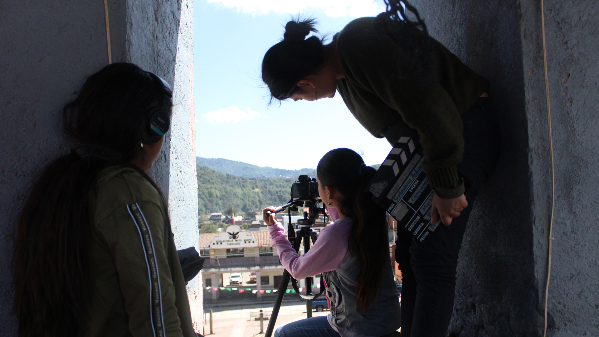 Niñas y adolescentes purépechas realizan cortometraje de terror 