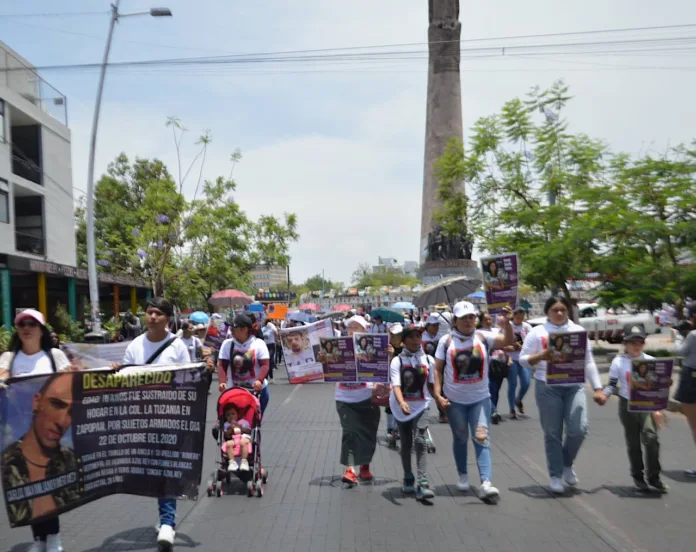 photo1684468282 Familias buscadoras marchan y presentan pliego petitorio con exigencias