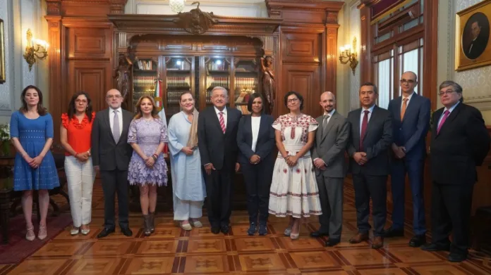 2023-06-13-Presidente-AMLO-reunion-consejeros-INE-2-770x433 López Obrador