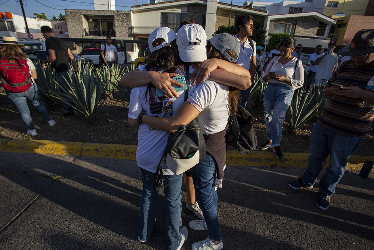 “No creemos en la versión de Fiscalía, pues no nos han dado pruebas contundentes”: familiares de los ocho jóvenes desaparecidos