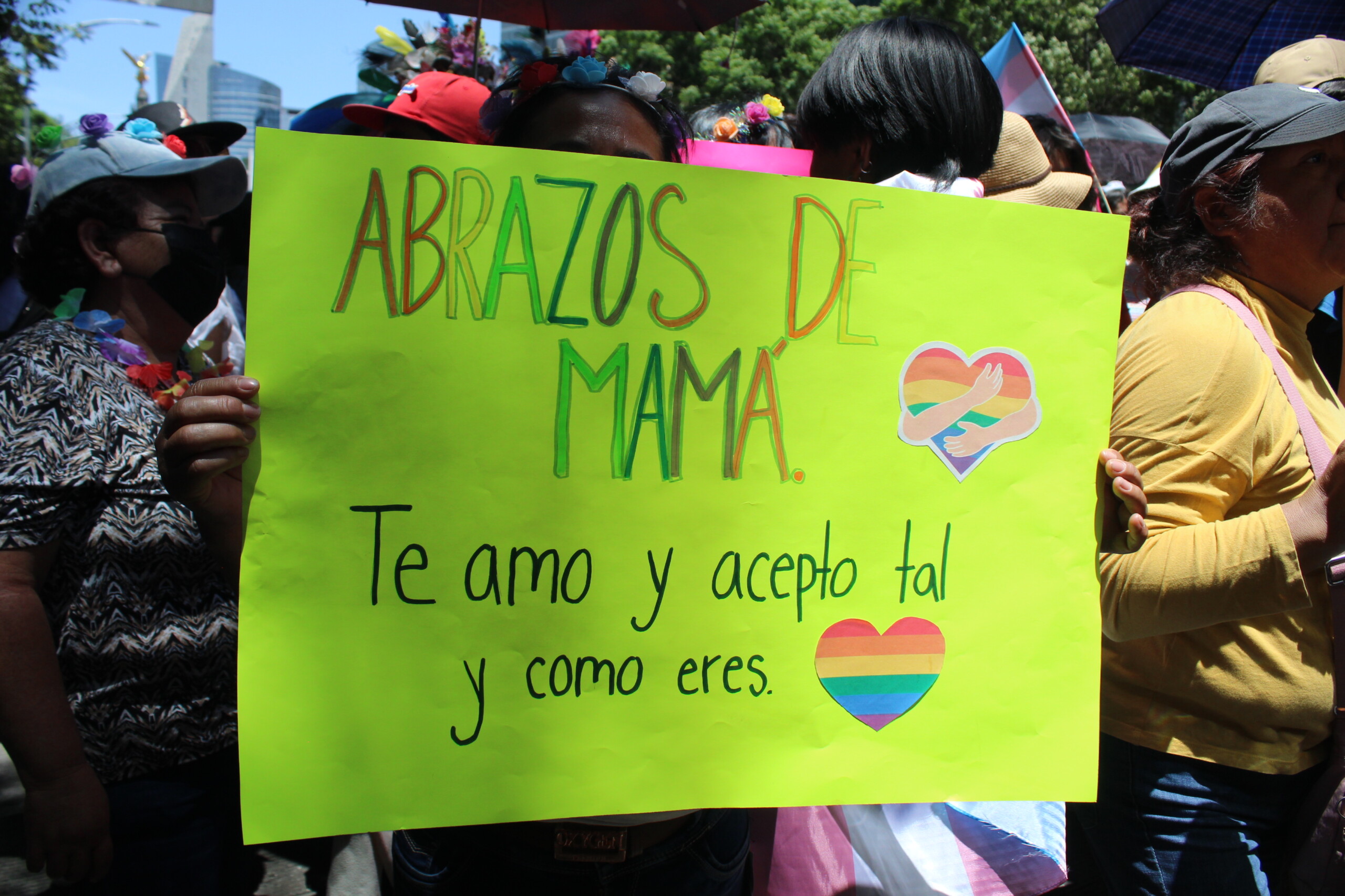 Marcha por el orgullo LGBTIQA+: Un arcoíris salió en el Ángel de la Independencia