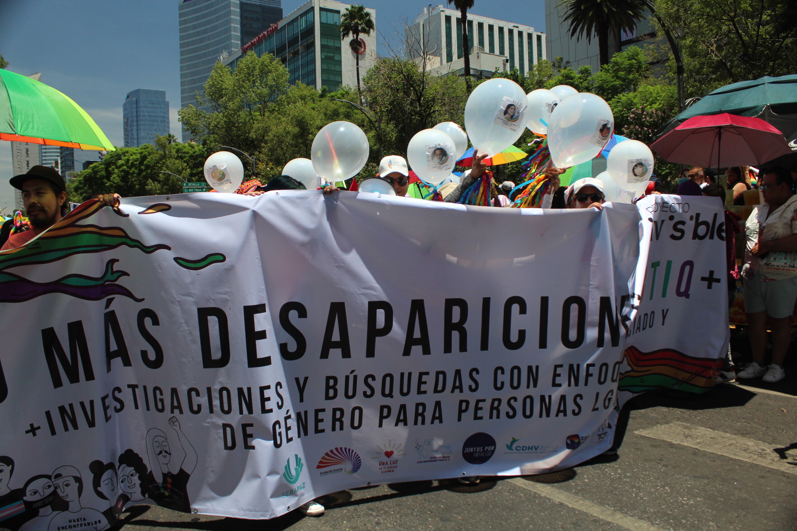 Marcha por el orgullo LGBTIQA+: Un arcoíris salió en el Ángel de la Independencia