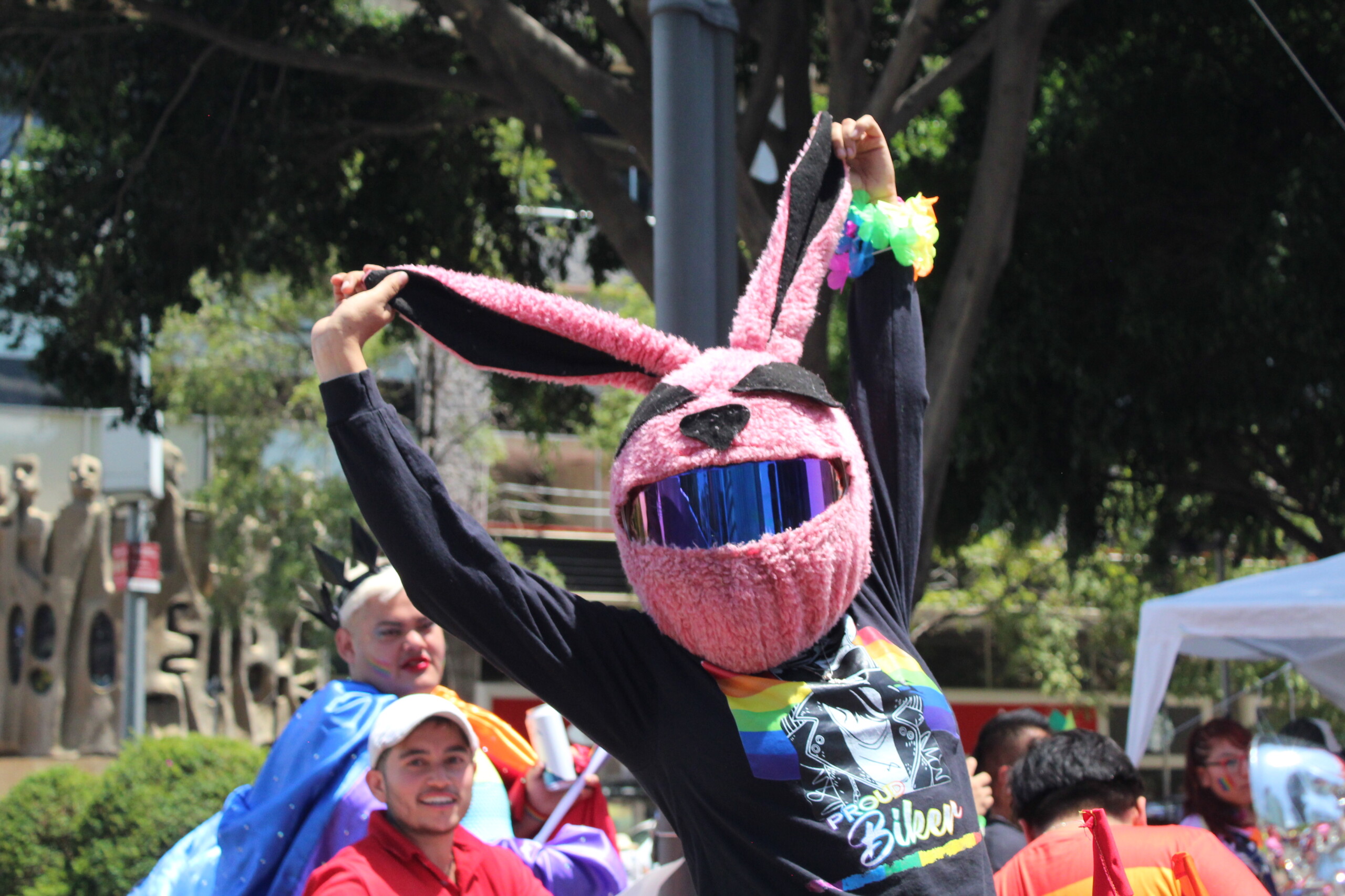 Marcha por el orgullo LGBTIQA+: Un arcoíris salió en el Ángel de la Independencia