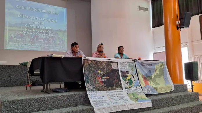 Imagen de WhatsApp 2023-06-14 a las 13.12.40 La Asamblea General Comunitaria de la Comunidad Indígena Binizzia de puente Madera, ubicada en San Blas Atempa, Oaxaca, convocó a una conferencia de prensa para compartir una importante noticia en su lucha por la defensa de la tierra y el territorio.
