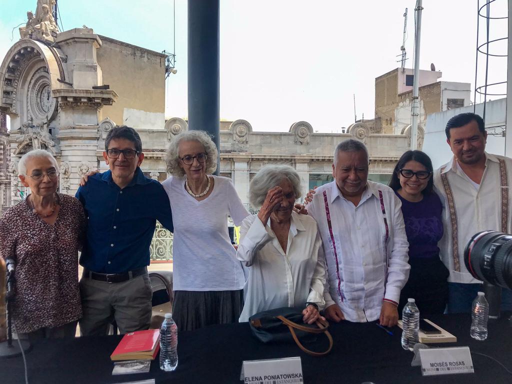 Mujeres y feminismos en las crónicas, la nueva exposición del estanquillo