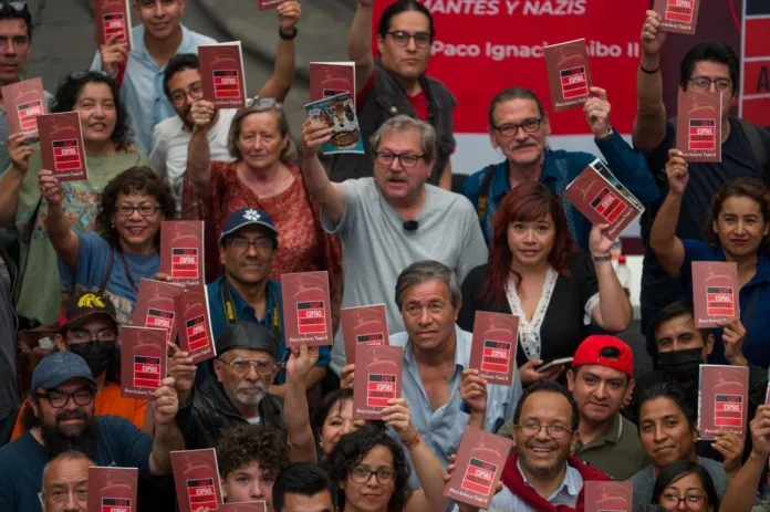 mail Paco Ignacio Taibo II desenmascara la oscura historia nazi en México en su nuevo libro 'Café, espías, amantes y nazis'