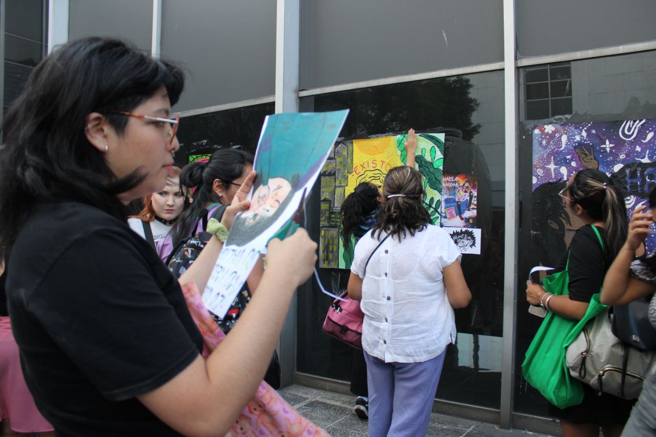 Exposición Colectiva: Mujeres Transformando la Sociedad a Través del Arte y la Denuncia