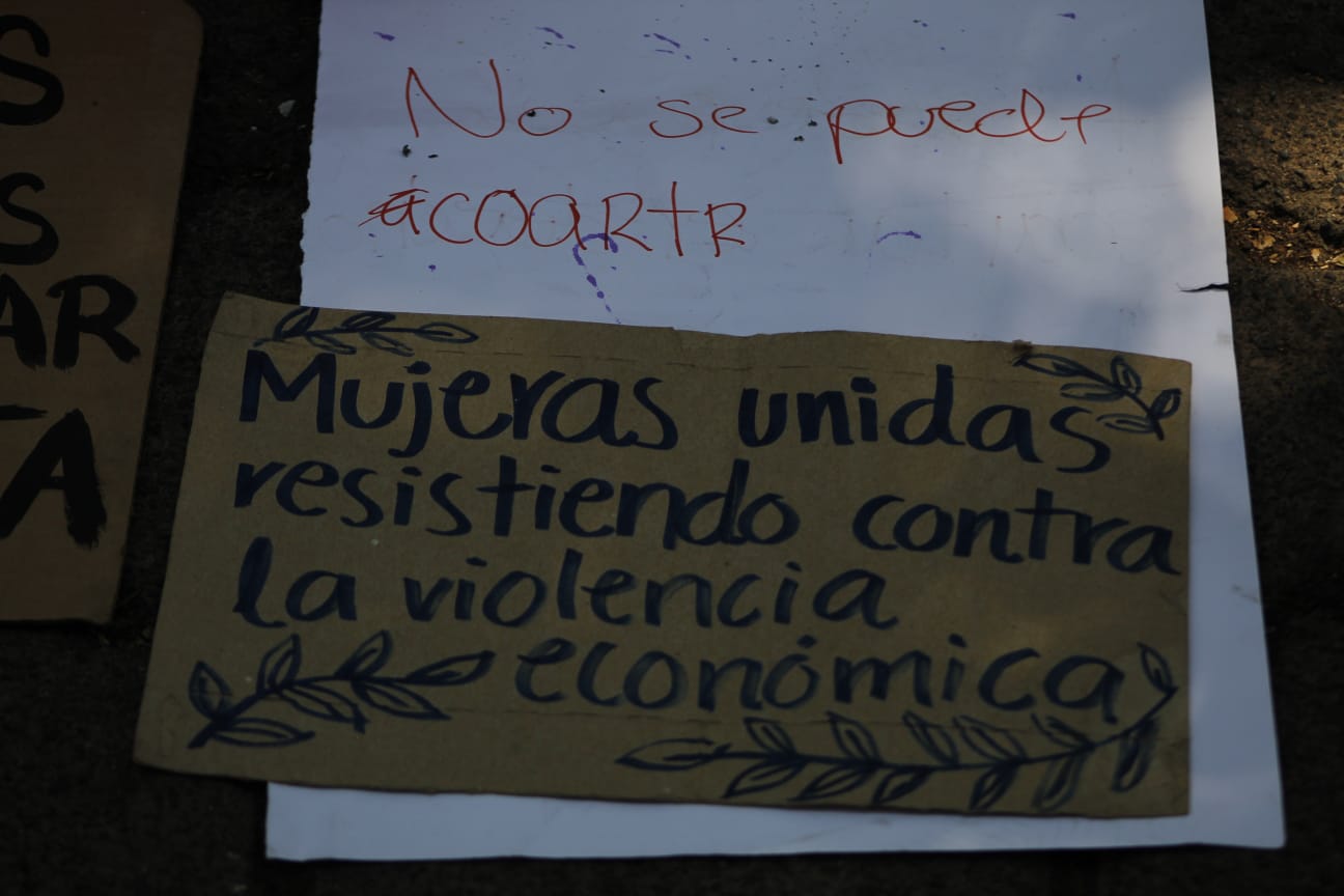 Protesta económica y talleres: Una forma de resistencia ante la violencia que enfrentan las colectivas feministas en la CDMX