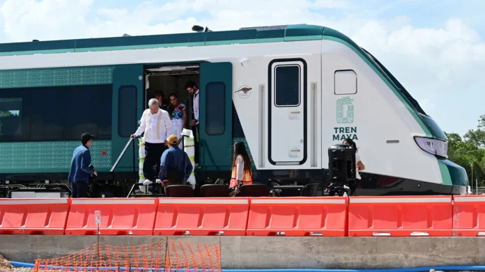 2023-07-08-Presidente-AMLO-Tren-Maya-5 México cometió etnocidio y ecocidio: Tribunal Internacional de Derechos de Naturaleza