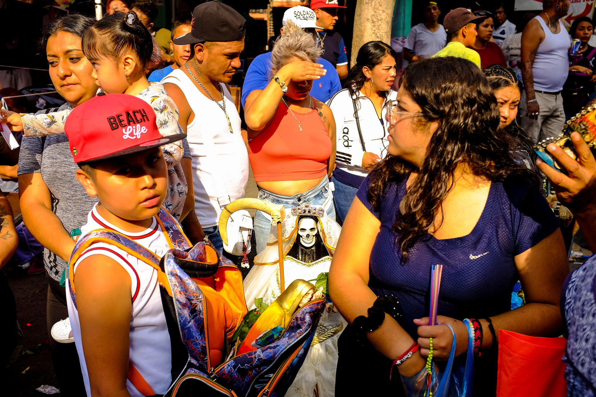 La Niña Blanca: Un Culto en las Sombras que Desafía las Convenciones Religiosas