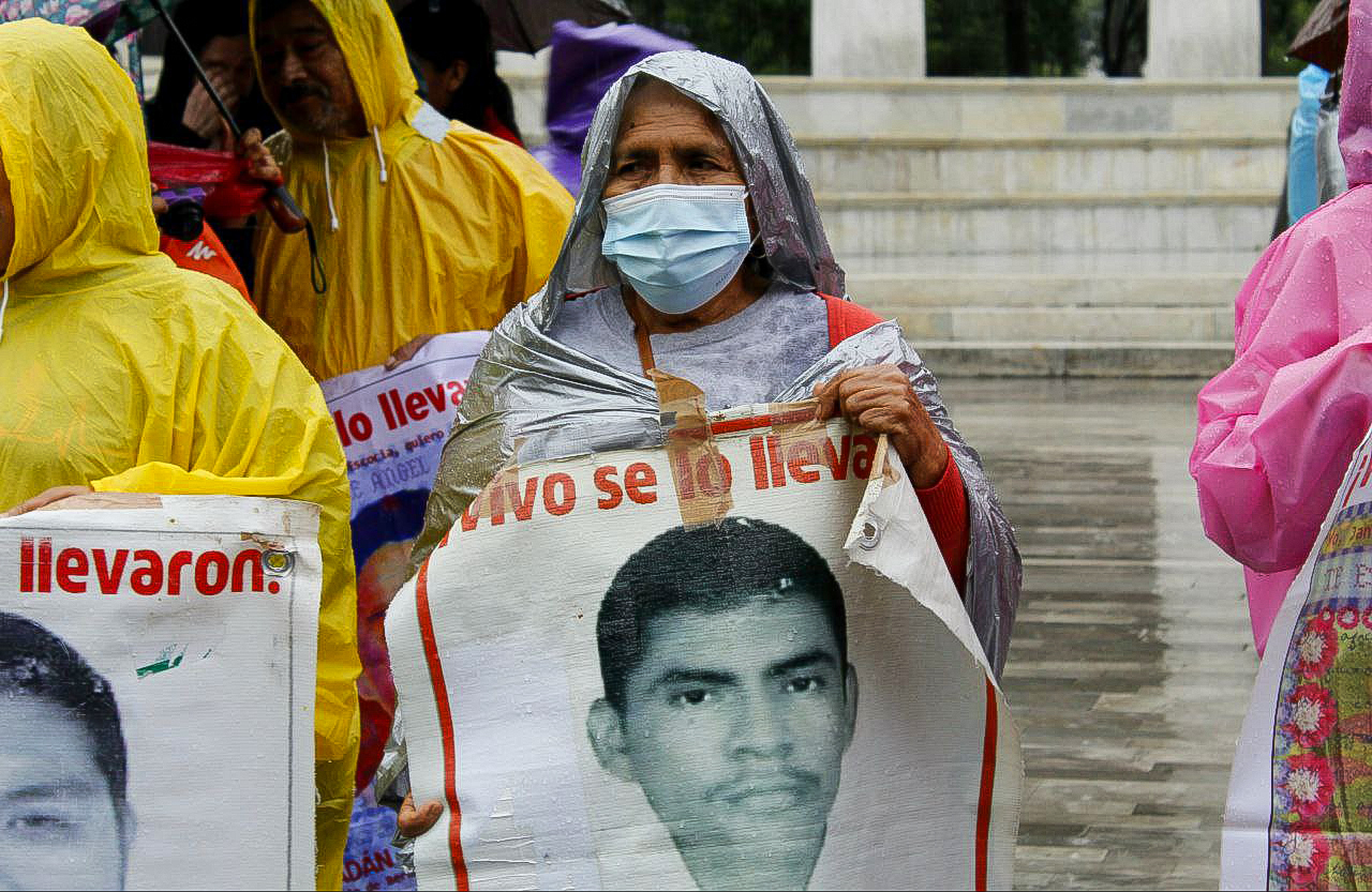 Marcha por los 43 desaparecidos de Ayotzinapa