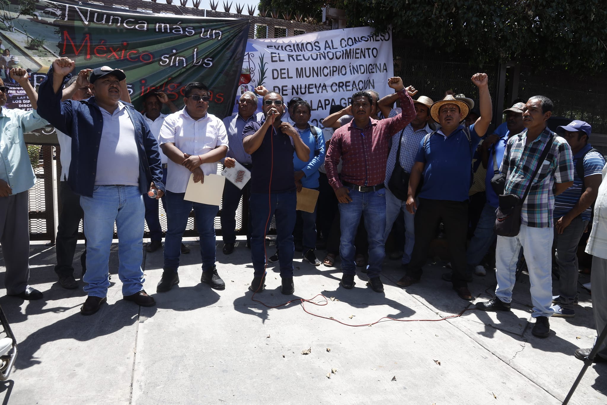 Pueblos indígenas y afrodescendientes de Guerrero marchan por reconocimiento de derechos y autonomía