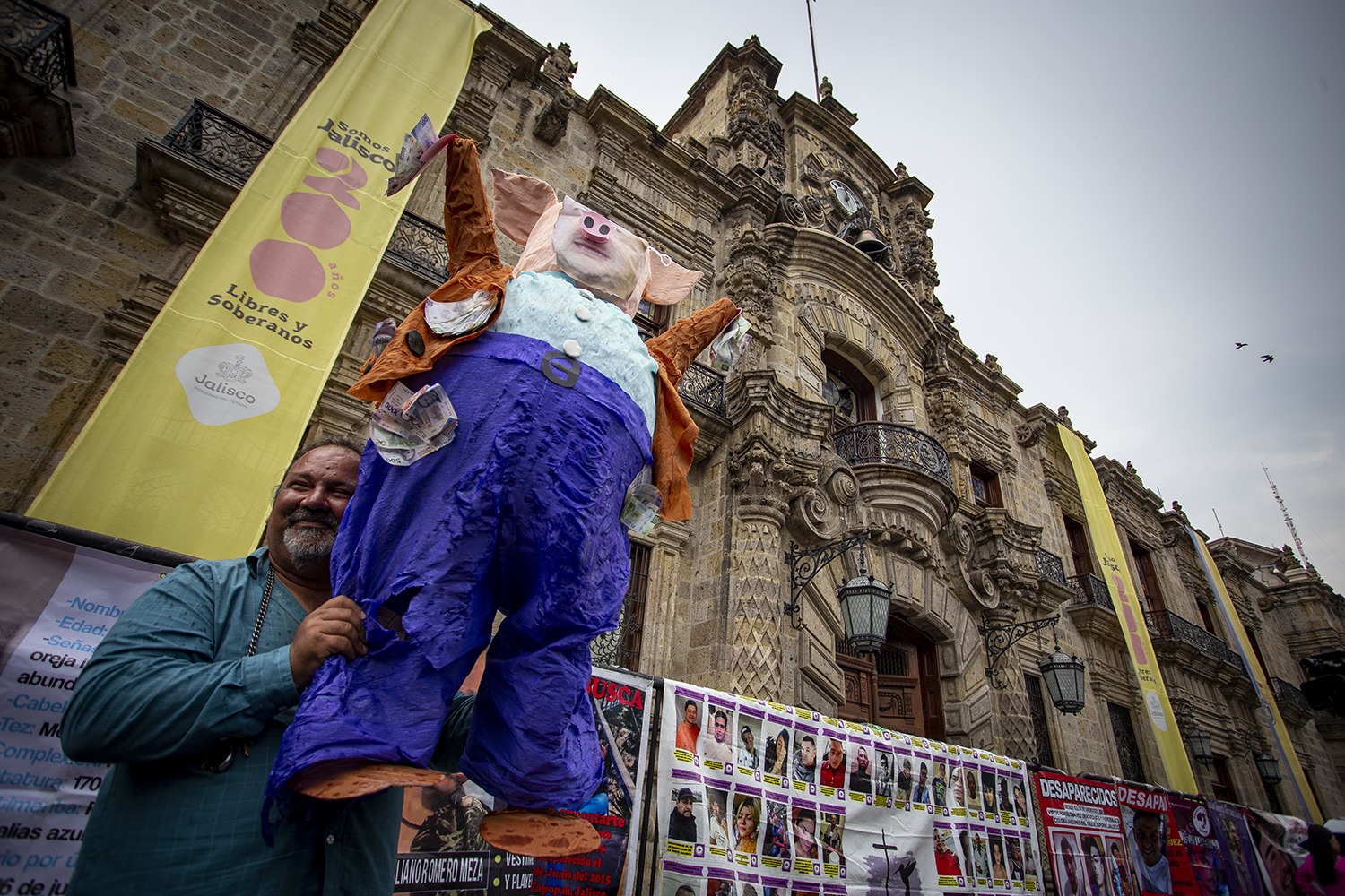 Galería fotográfica: Marchan en Guadalajara, Jalisco por  el Día Internacional de las Víctimas de Desapariciones Forzadas