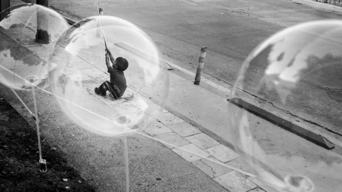 Miguel Angel Acosta Ganador 1er concurso de foto de calle Conexion Calle Conexión Calle. En su primera edición logró la participación de 100 fotógrafos de todo el país.