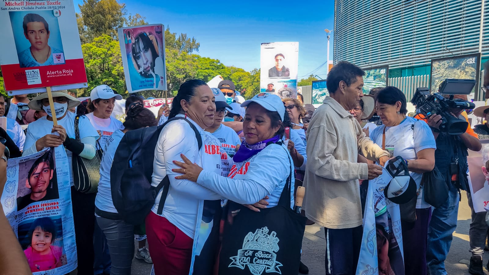 Marchan en Puebla en conmemoración del Día de las Víctimas de Desapariciones Forzadas