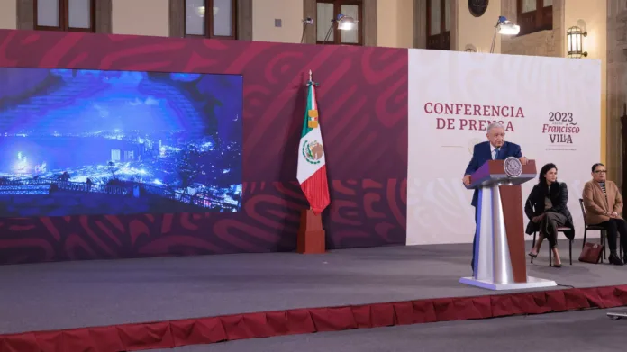 2023-10-31-Conferencia-de-prensa-matutina-Palacio-Nacional-Foto-02 AMLO propone destinar fideicomisos extintos del Poder Judicial para ayudar a población afectada de Acapulco