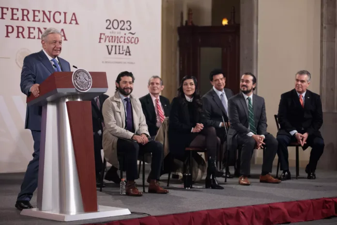 2023-12-06-Conferencia-de-prensa-matutina-Palacio-Nacional-Foto-06 El Gobierno Mexicano anuncia un aumento del 20% en el salario mínimo a nivel nacional
