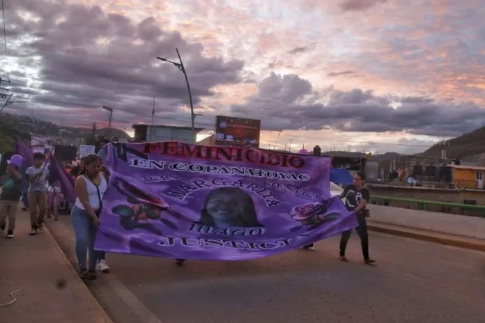 408731015_734897495332229_514518055120027623_n En Tlapa, Guerrero, un mar de voces exige justicia por las mujeres y niñas asesinadas en Copanatoyac.