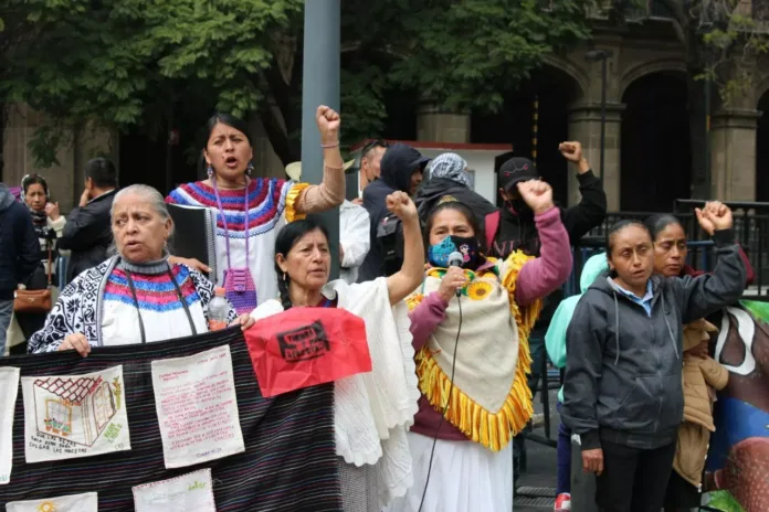 photo1702664412 Colectivo Mazatecas por la Libertad denuncia crímenes en Eloxochitlán ante la SCJN