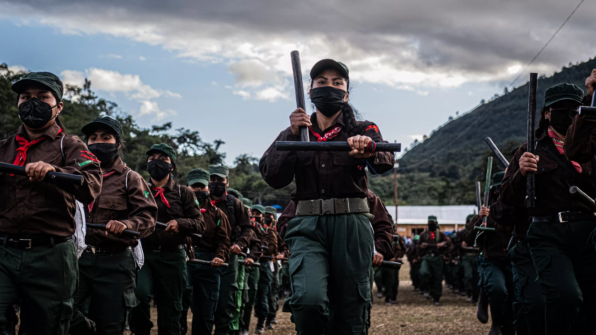 Entre nubes y rebeliones: Crónica de un viaje a los territorios zapatistas
